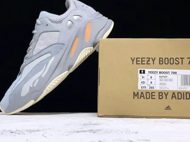 700 Boost Yeezy EQ7597 Adidas Inertia